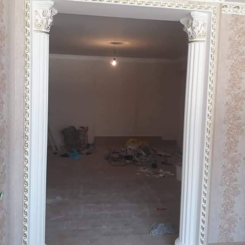 Полуколонна на стену